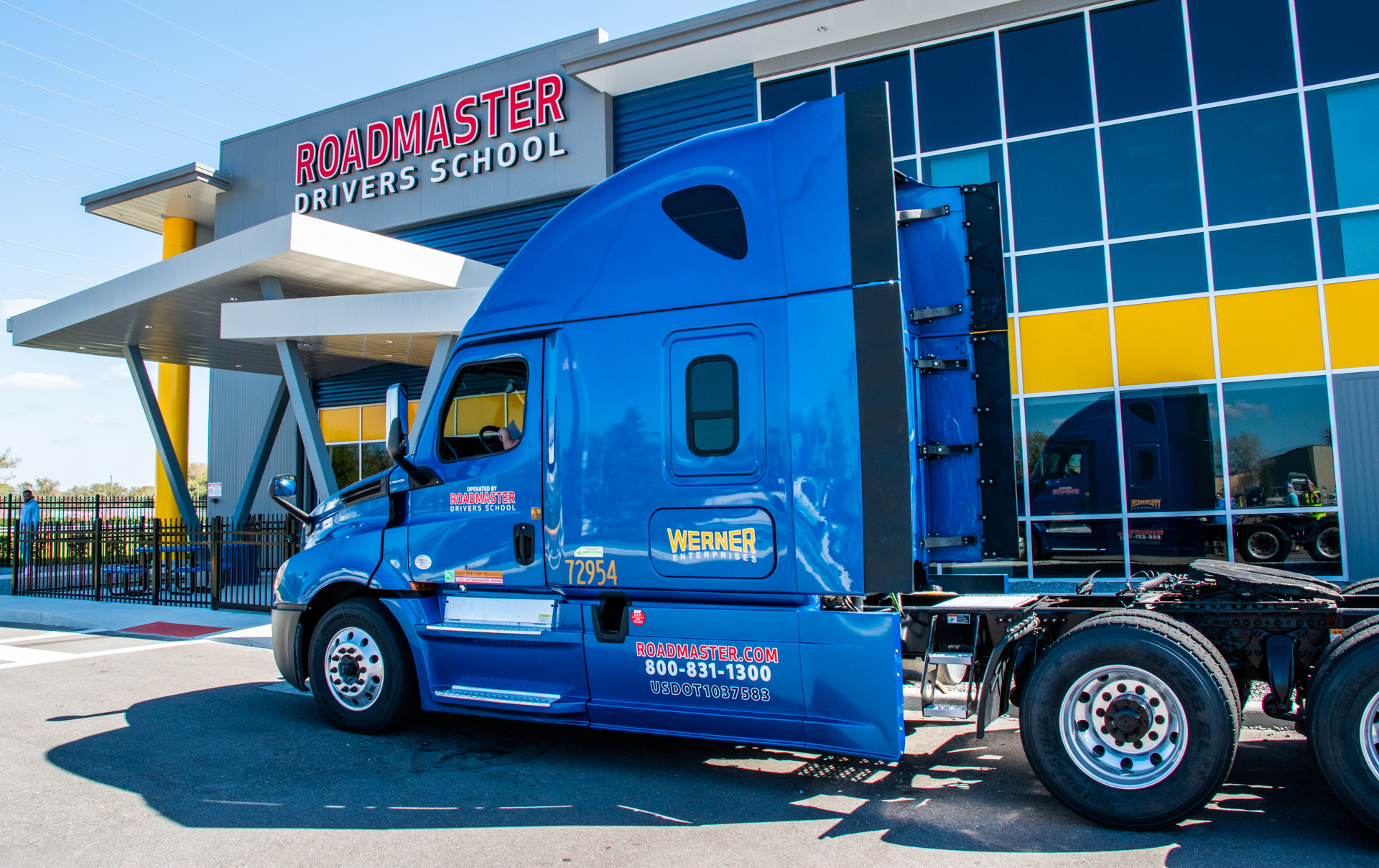 Roadmaster Drivers School CDL training